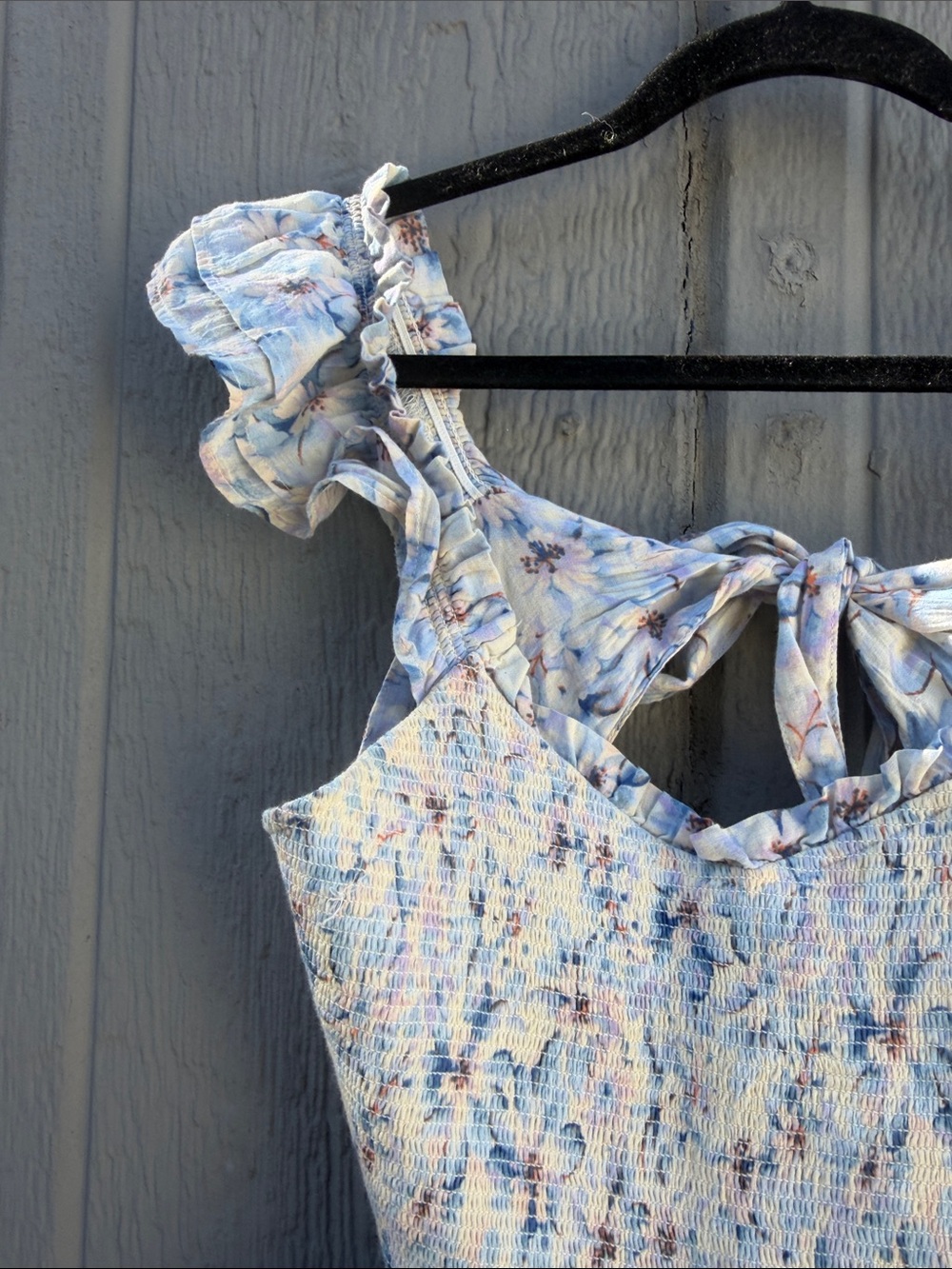 American Eagle Light Blue Floral Smocked Maxi Dress with Ruffle Straps Size: S - Picture 3 of 9